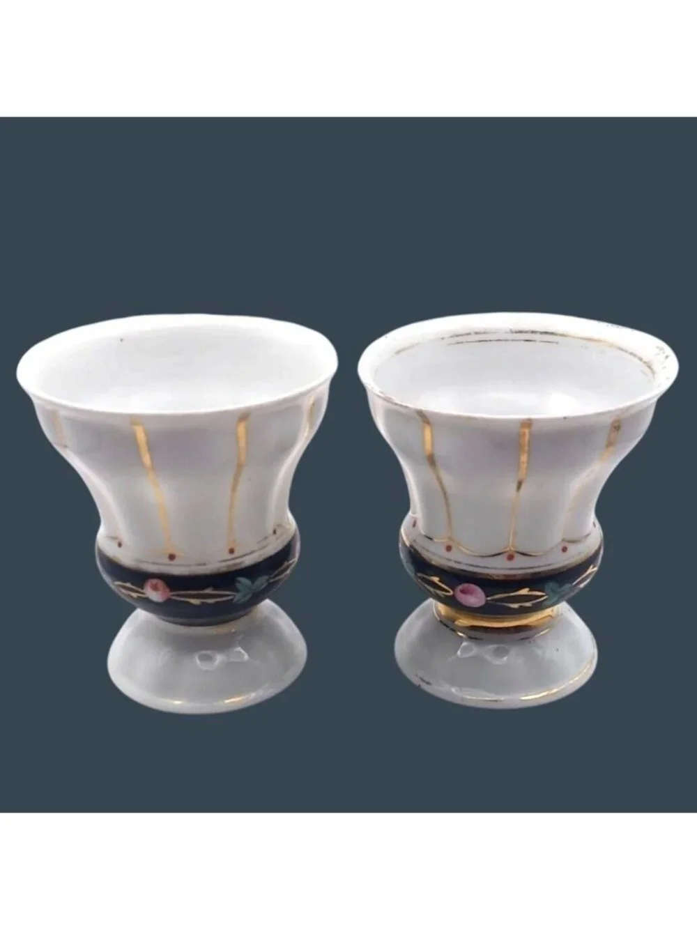 Hand Painted Porcelain Vase Set Of 2 Gold Trim Floral Urn Shape Vtg Victorian